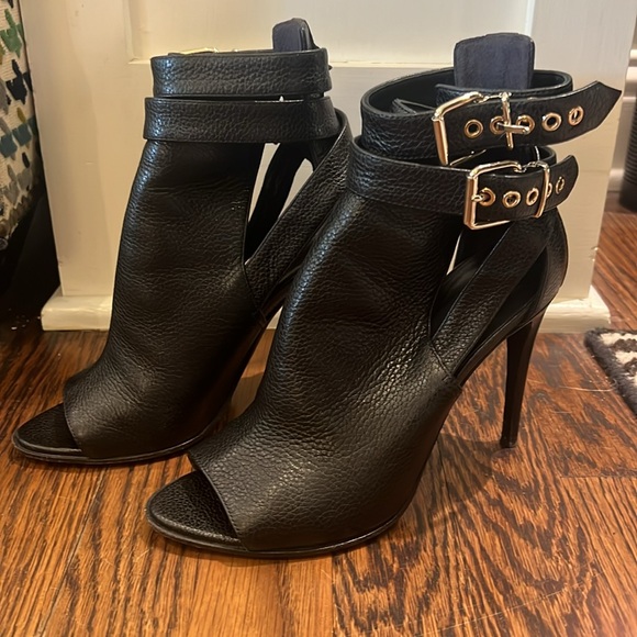 Burberry Acoustic Overfield 100 Peep Toe Ankle Boot - Picture 3 of 14